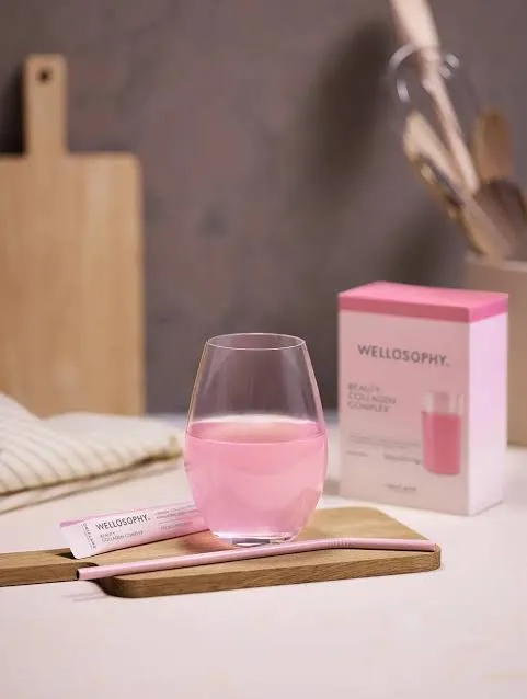 Внутренний каркас молодости: всё о новом питьевом коллагене Wellosophy от Oriflame